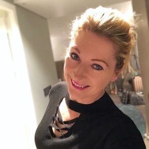 Meet your Posher, Lori